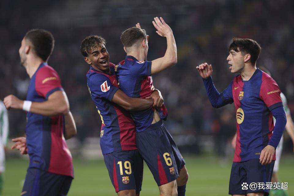 巴萨逆转巴黎，加维绝境逆转