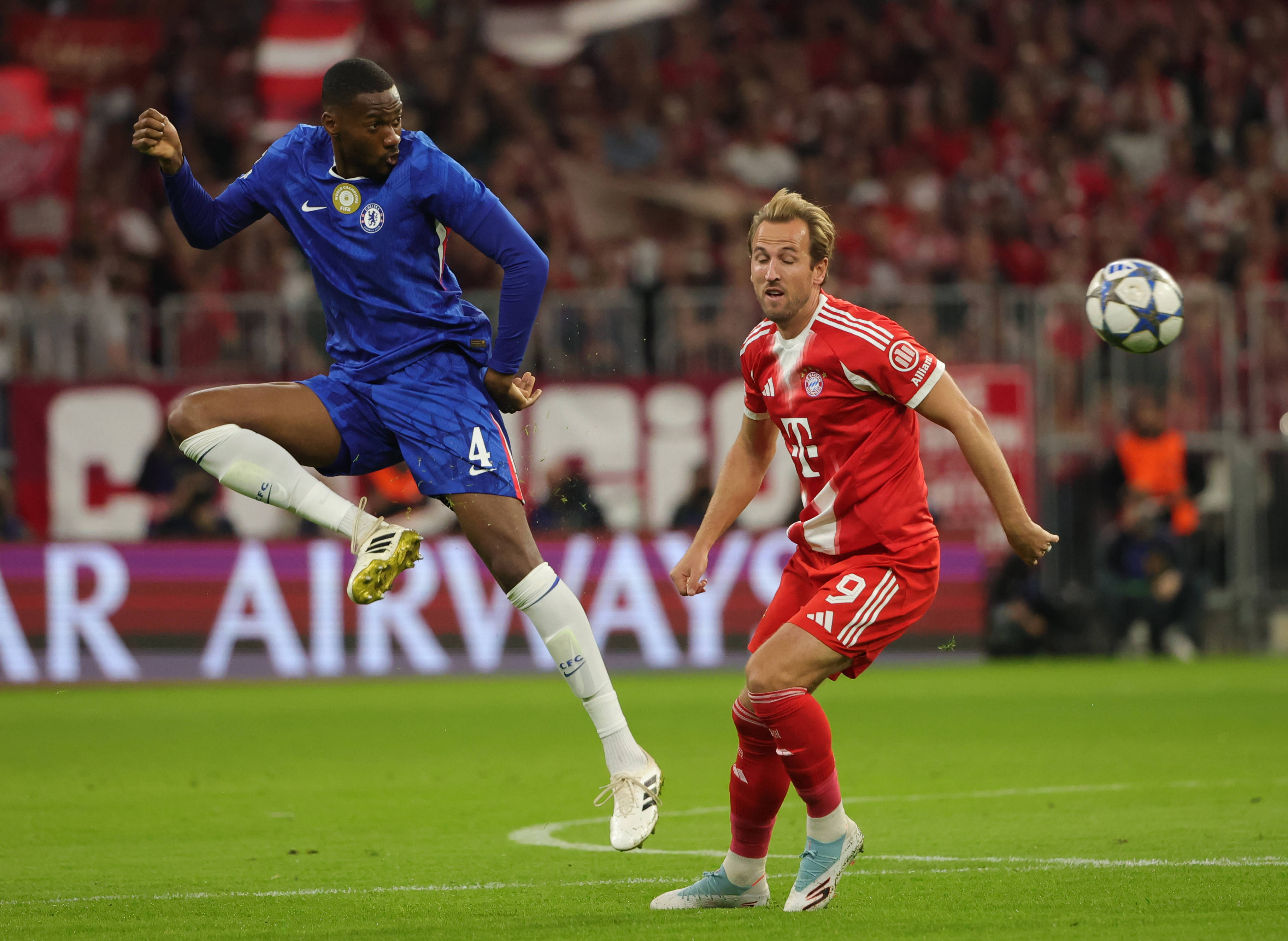 IM体育下载-诺伊尔神扑，拜仁客胜切尔西